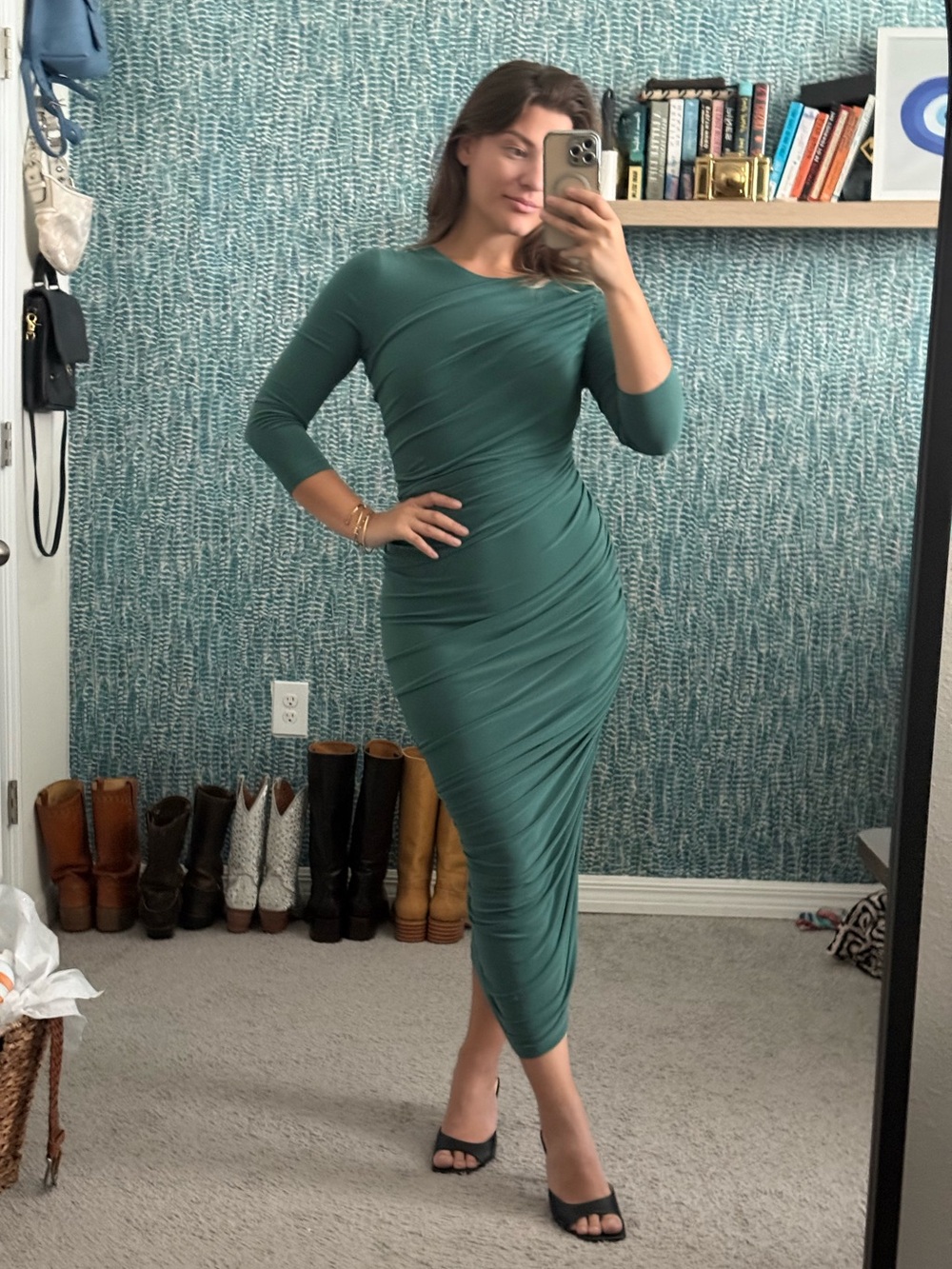 Norma Kamali Long Sleeve Dianna Dress size Medium - Picture 4 of 4